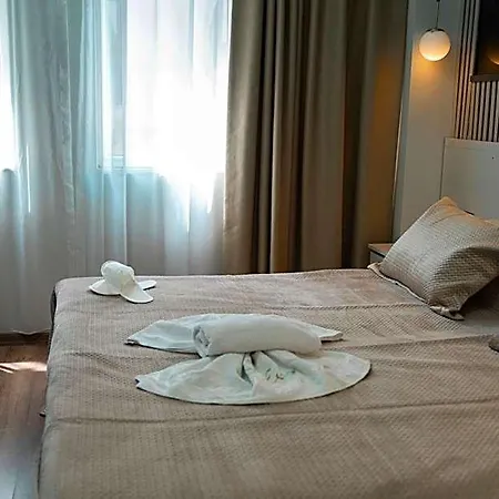 Pera Imperium Taksim Hotel 2*