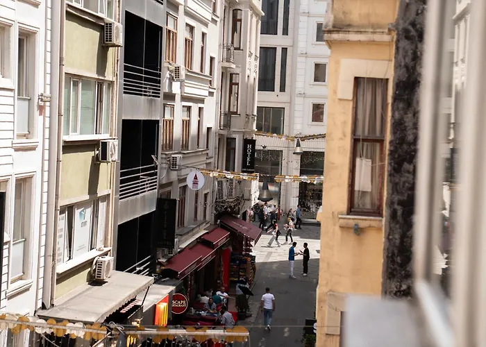 Pera Imperium Taksim 2*