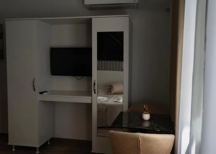 Pera Imperium Taksim 2*