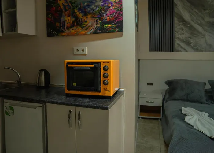 Pera Imperium Taksim Hotel 2*